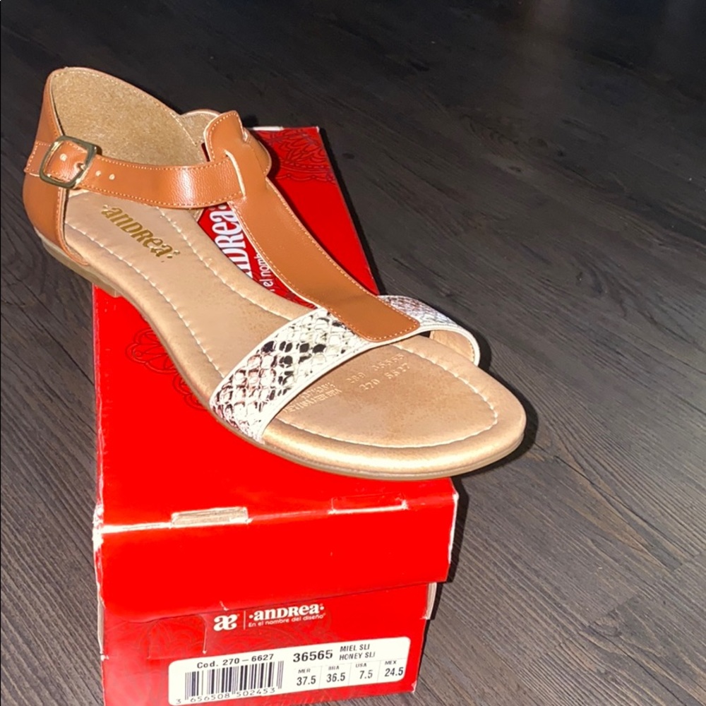 Flats- very comfortable and have never been used